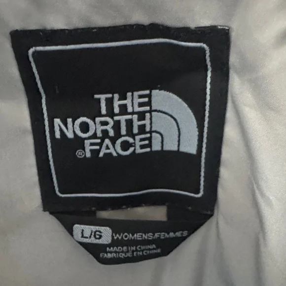 The North Face Quilted Jacket - Picture 2 of 3